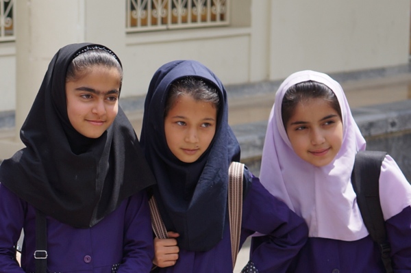 Schoolgirls width=600